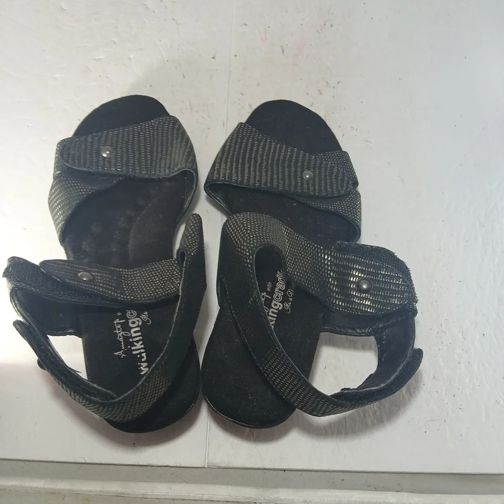 Walking Cradles Anastep Wedge Sandals 6M Black Metallic Comfort Tiny Pillows